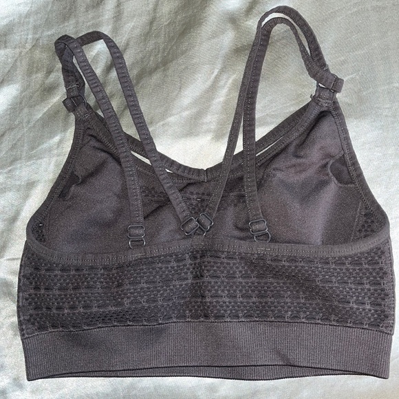 GYMSHARK STRAPPY BRA - Picture 2 of 2